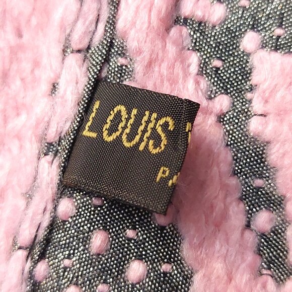Louis Vuitton LV Pink Silver Shine Monogram Logomania Scarf Pre-Owned - Picture 12 of 13